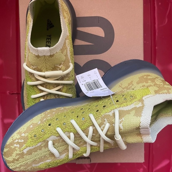 Yeezy 7.5 Brand New main image 4